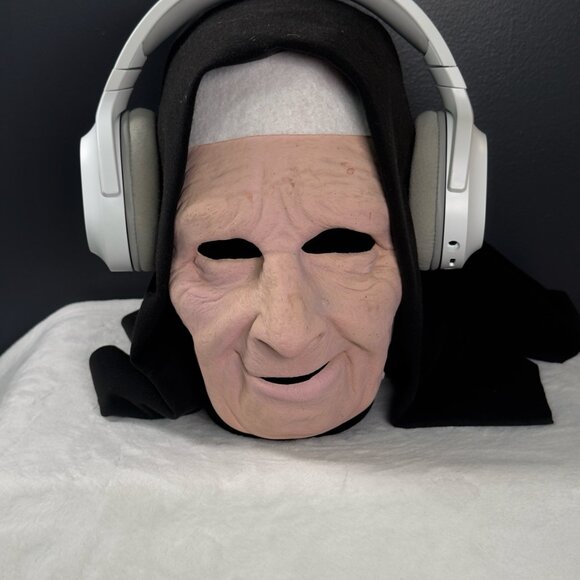 Razer Barracuda X – Mercury Edition | Wireless Gaming Headset (PC/Console/Mobile - Picture 5 of 9